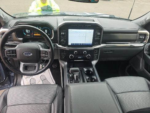 Used 2023 Ford F150 Lariat w/ Equipment Group 502A High AWD/4WD image 4