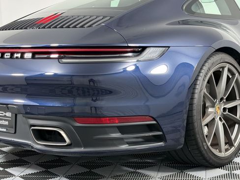 Used 2022 Porsche 911 Carrera RWD image 23