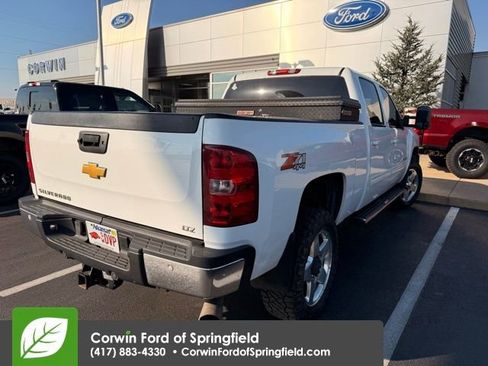 Used 2014 Chevrolet Silverado 2500 LTZ w/ LTZ Plus Package image 10