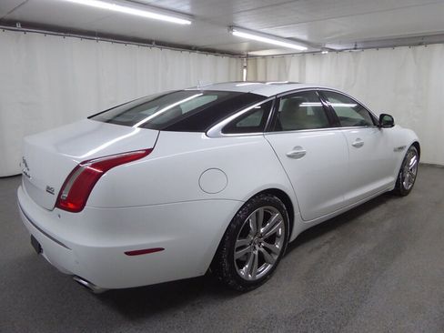 Used 2013 Jaguar XJ AWD image 6