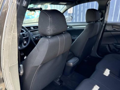 Used 2018 Honda Civic Sport image 14