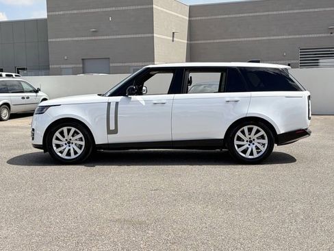 New 2026 Land Rover Range Rover Long Wheelbase SE AWD/4WD image 22