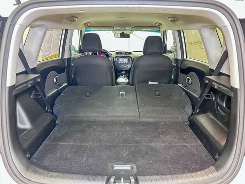 Used 2018 Kia Soul + image 18