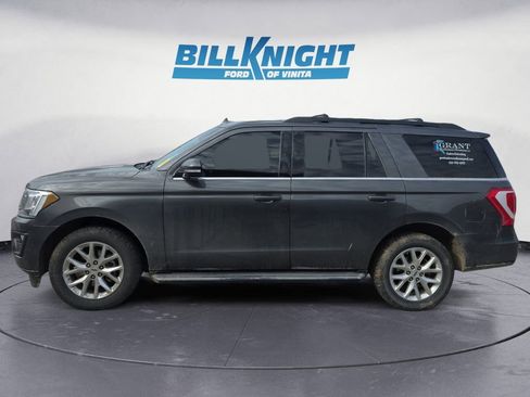 Used 2021 Ford Expedition XLT image 2
