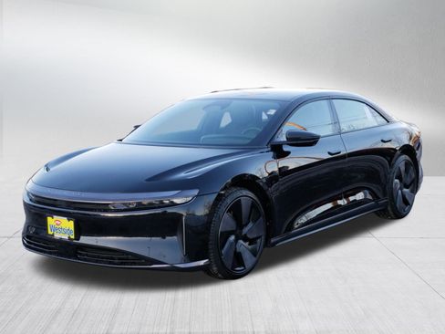 Used 2024 Lucid Air Touring image 3