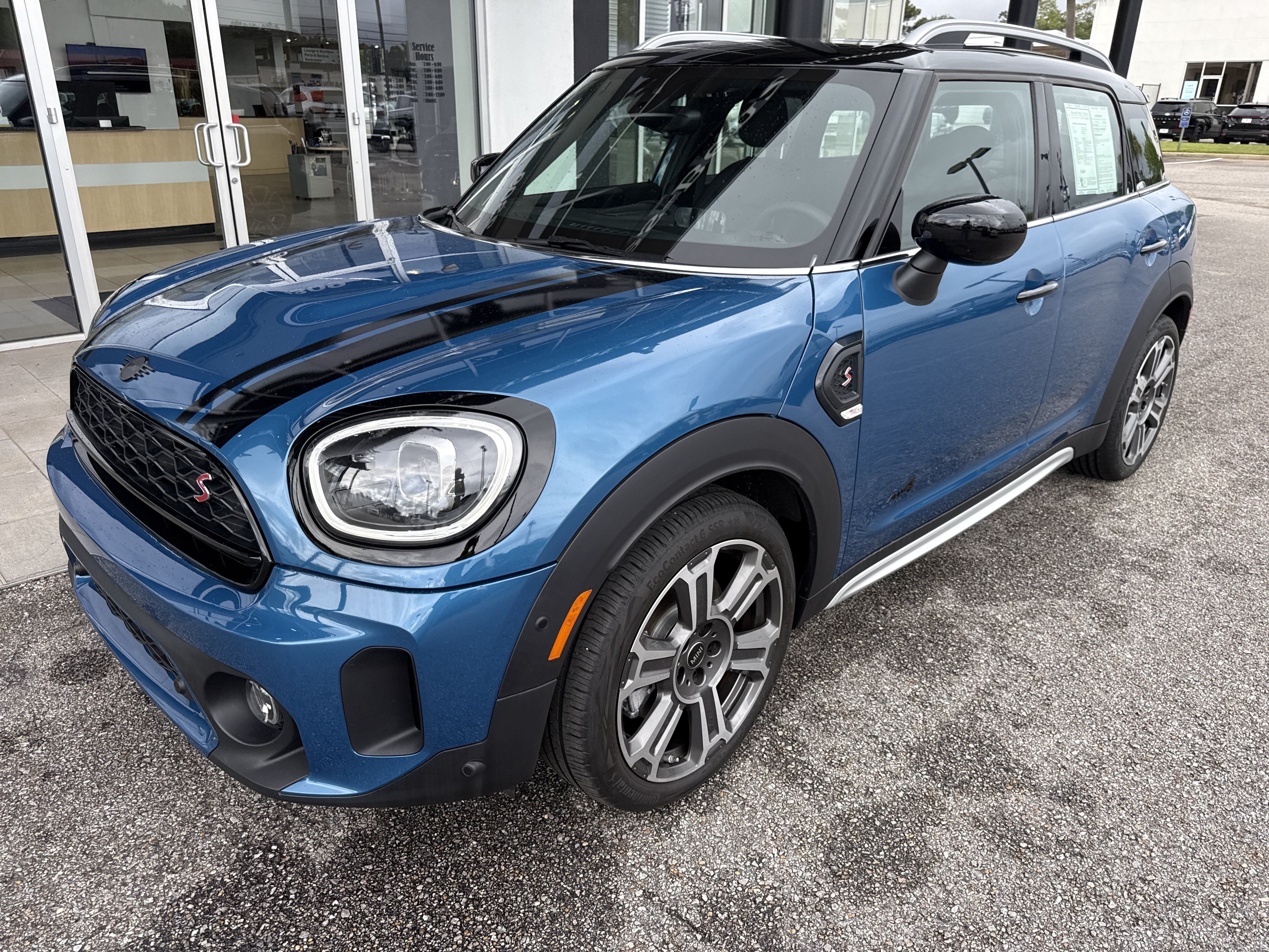 Used 2024 MINI Cooper Countryman S AWD/4WD image 1