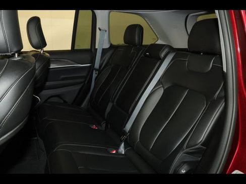Used 2024 Jeep Grand Cherokee Limited 4xe AWD/4WD image 34