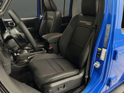 New 2025 Jeep Wrangler Unlimited Rubicon 392