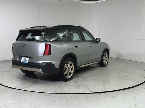 Used 2025 MINI Cooper Countryman S image 2