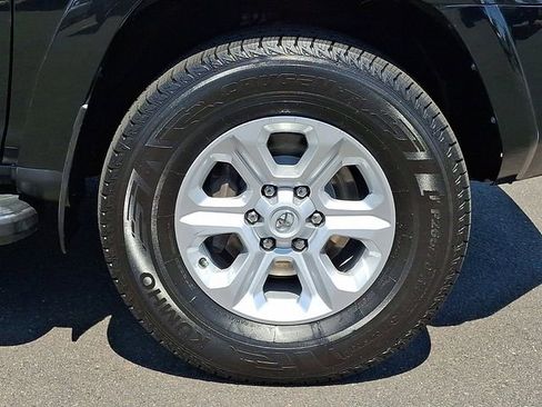 Used 2023 Toyota 4Runner SR5 AWD/4WD image 8
