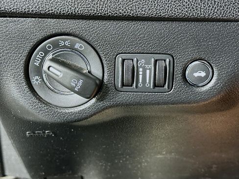 Used 2022 Chrysler 300 S RWD image 17