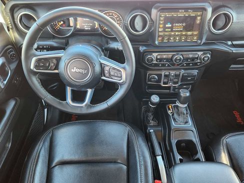 Used 2020 Jeep Gladiator Overland image 10