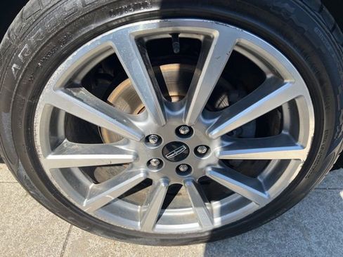 Used 2019 Lincoln MKC Reserve w/ MKC Climate Package FWD image 8