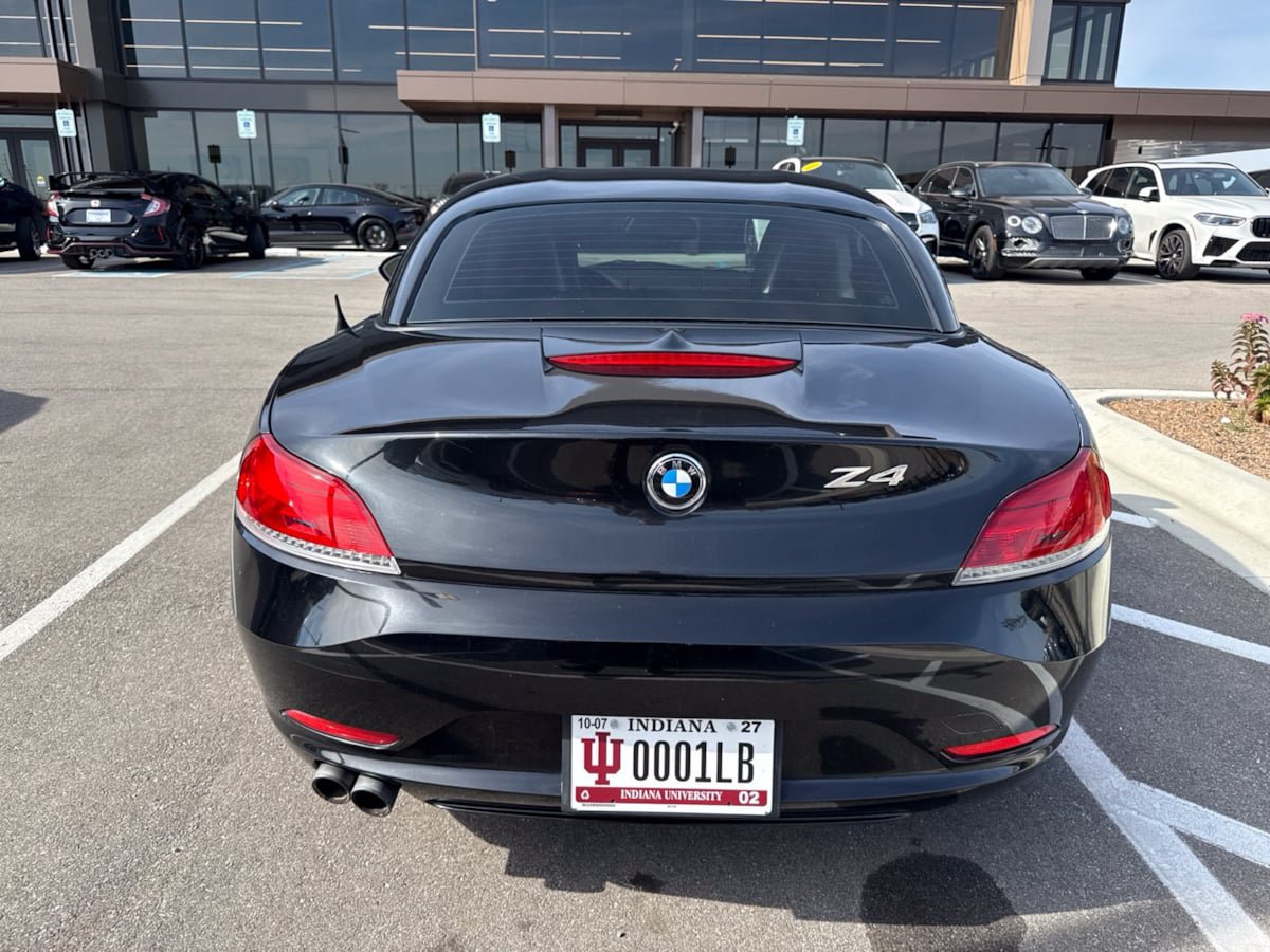 Used 2011 BMW Z4 sDrive30i RWD image 4