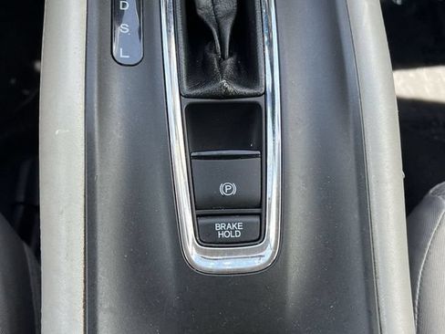 Used 2016 Honda HR-V LX image 21