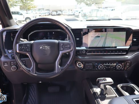 Used 2022 Chevrolet Silverado 1500 ZR2 w/ Technology Package AWD/4WD image 19