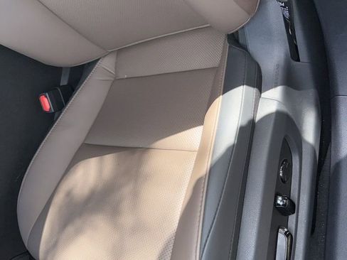 Certified 2025 Lexus ES 300h w/ Premium Package image 16