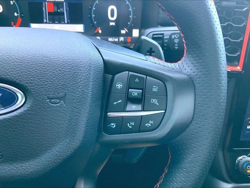 Used 2025 Ford Ranger Raptor AWD/4WD image 24