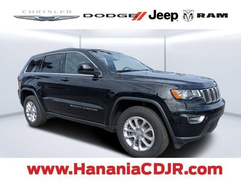 Used 2022 Jeep Grand Cherokee Laredo E RWD image 1