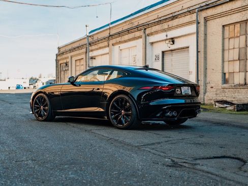 Used 2021 Jaguar F-TYPE R image 10