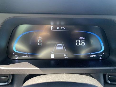 New 2025 Hyundai Elantra Sport image 32