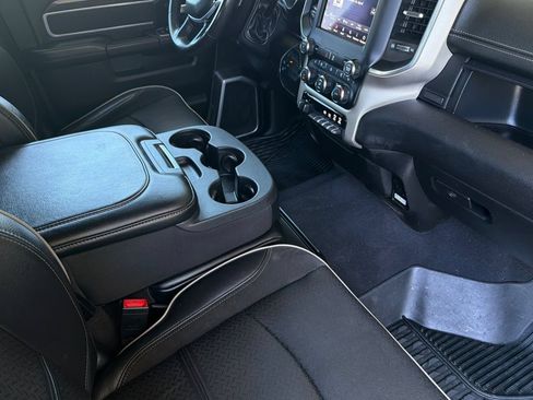 Used 2020 RAM 2500 Laramie AWD/4WD image 16