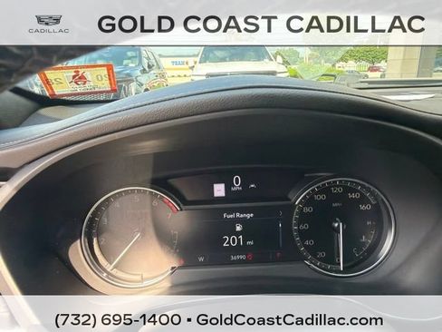 Used 2021 Cadillac XT4 Premium Luxury w/ Cold Weather Package FWD image 21