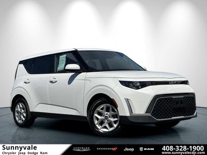 Used 2025 Kia Soul LX w/ LX Technology Package