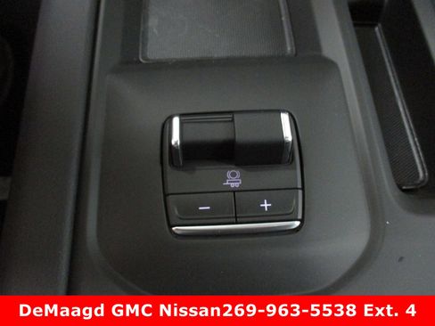 New 2025 GMC Sierra 2500 Denali w/ Technology Package image 32