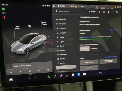 Used 2023 Tesla Model 3 Standard Range image 14