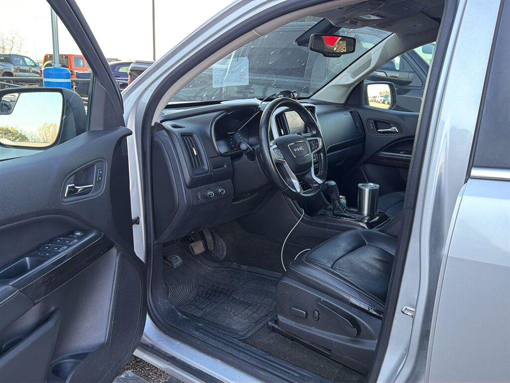 Used 2016 GMC Canyon SLT w/ Driver Alert Package AWD/4WD image 2