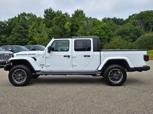 Used 2022 Jeep Gladiator Overland w/ Popular Equipment Package AWD/4WD image 2