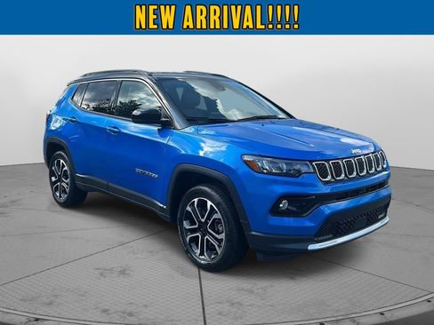 Used 2023 Jeep Compass Limited AWD/4WD image 4