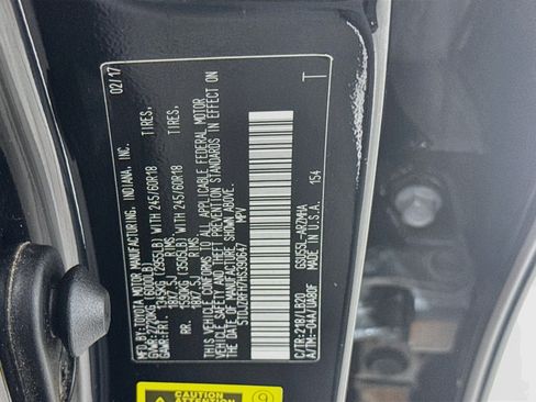 Used 2017 Toyota Highlander XLE AWD/4WD image 31