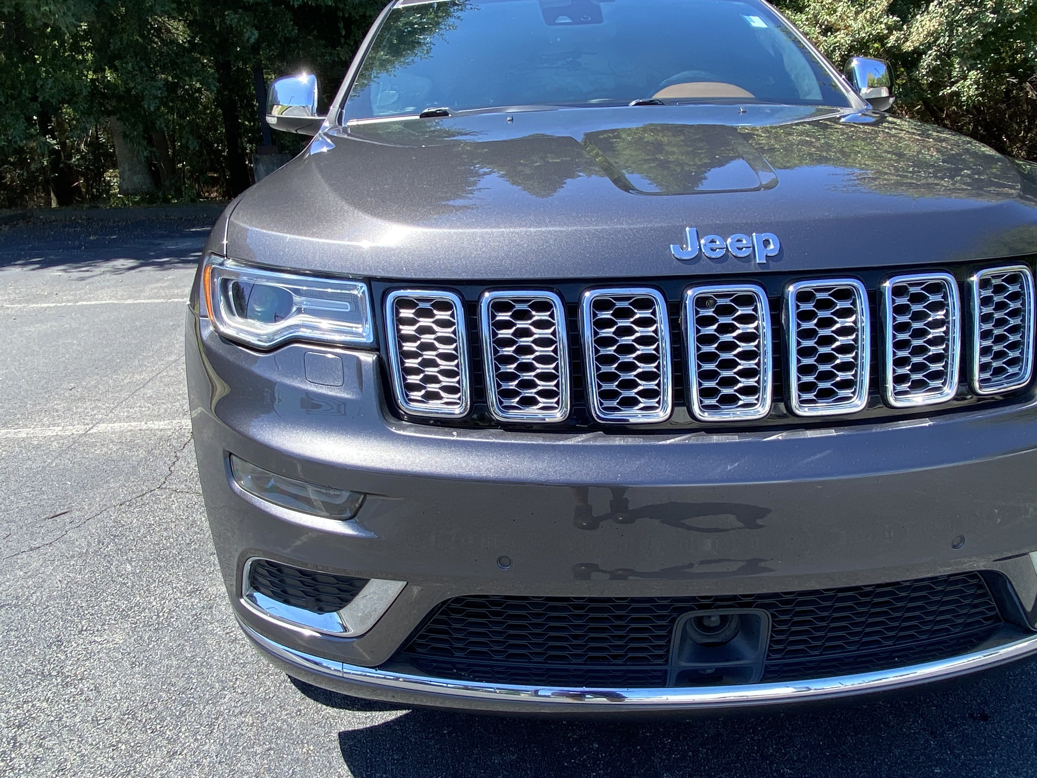 Used 2017 Jeep Grand Cherokee Summit AWD/4WD image 14