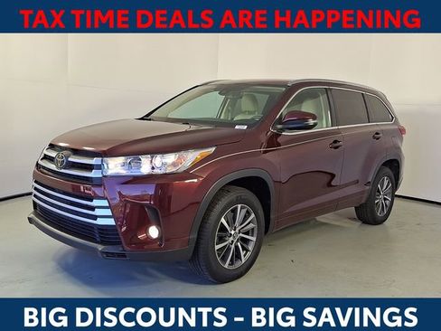 Certified 2018 Toyota Highlander XLE image 4
