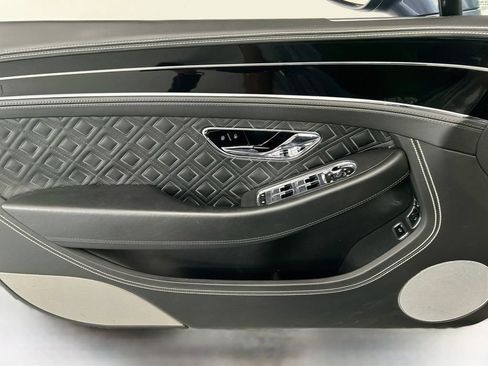 Used 2020 Bentley Continental GT AWD/4WD image 30