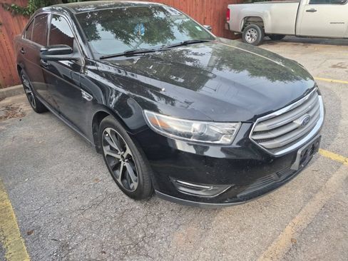Used 2016 Ford Taurus SEL w/ Equipment Group 201A FWD image 16