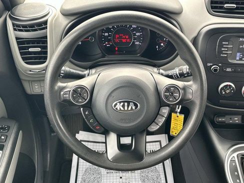 Used 2018 Kia Soul image 23