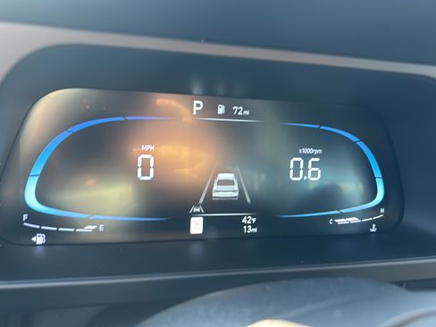 New 2026 Hyundai Elantra Sport image 12