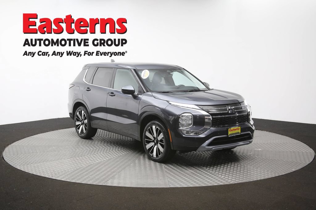 Used 2025 Mitsubishi Outlander SE AWD/4WD image 51