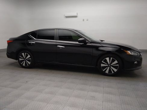 Used 2021 Nissan Altima 2.5 SV image 11