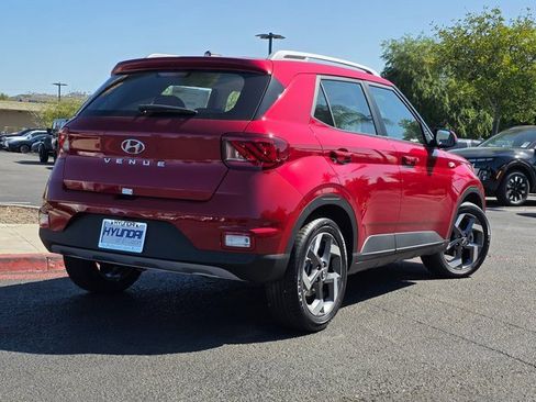 New 2025 Hyundai Venue SEL image 7