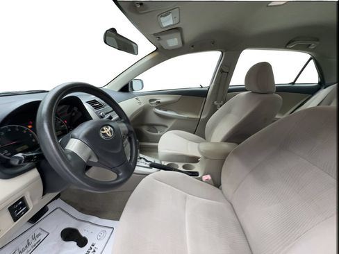 Used 2011 Toyota Corolla LE FWD image 16