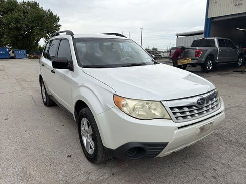 Used 2011 Subaru Forester 2.5X AWD/4WD image 7