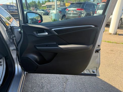 Used 2020 Honda Fit LX image 19