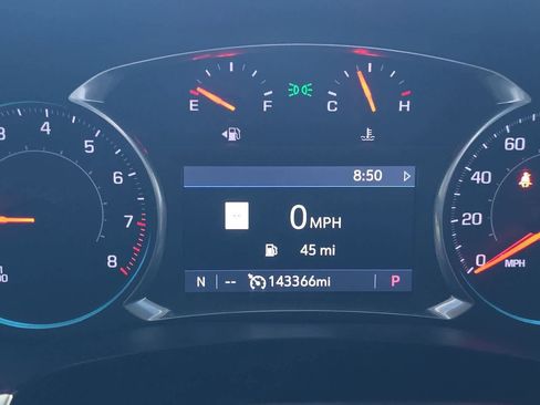 Used 2020 Chevrolet Traverse RS image 25