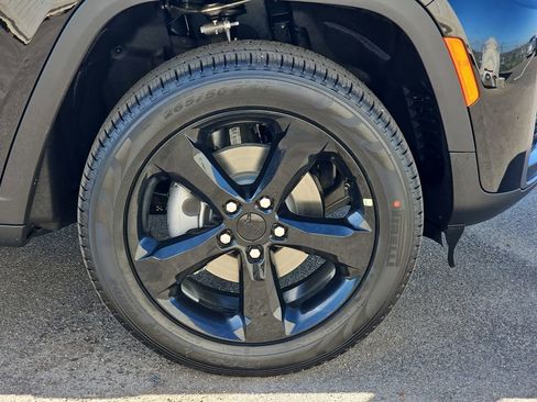 New 2026 Jeep Grand Cherokee Limited AWD/4WD image 40