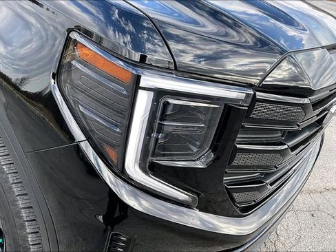 Used 2024 GMC Sierra 1500 Elevation w/ LPO, Elevation Black Package image 33