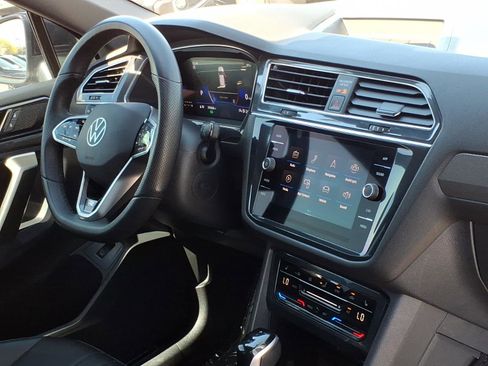 Certified 2024 Volkswagen Tiguan SE R-Line image 13